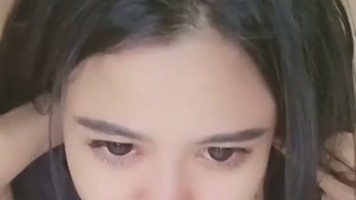 Bokep Indo Colmek Hot Cecilia Cantik Ngangkang Penuh Pesona