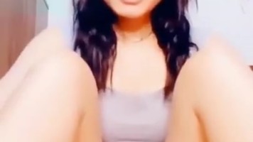 Bokep Indo Tante Hot Ngangkang Bikin Crot Di Bigo Live