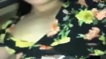 Cewek Histeris Di Masukin Batang Pertama Kali