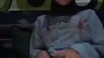 Bokep Indo ABG Jilbab Ngocok Meki Sebelum Tidur