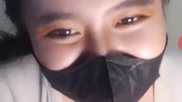 Bokep Indo Sabila Show Memek dibuka Dua Tangan