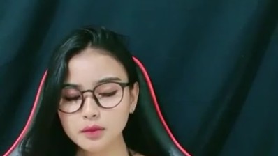 Bokep Indo Kigkin Bling2 Cantik Tobrut Live @Hotstrix