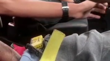 Bokep Jilbab – Aenaroses Awek Hijab Malay Full Nyepong Dalam Mobil