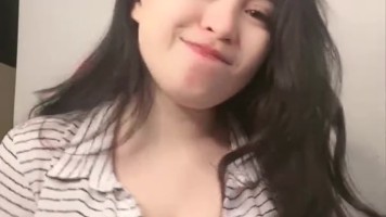 Miss Icha Cantik Goyang Hot Mempesona