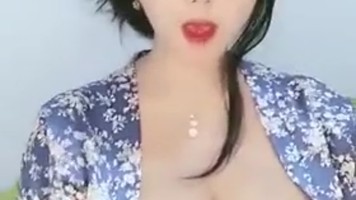 Bokep Indo Berlina Pake Kacamata Toge Melon Show